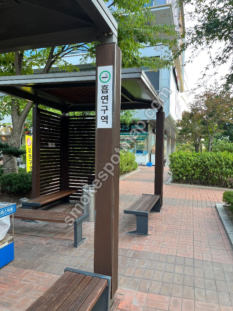 H스퀘어 구름다리 엘리베이터 옆 (GS25 옆) 현장 사진 2